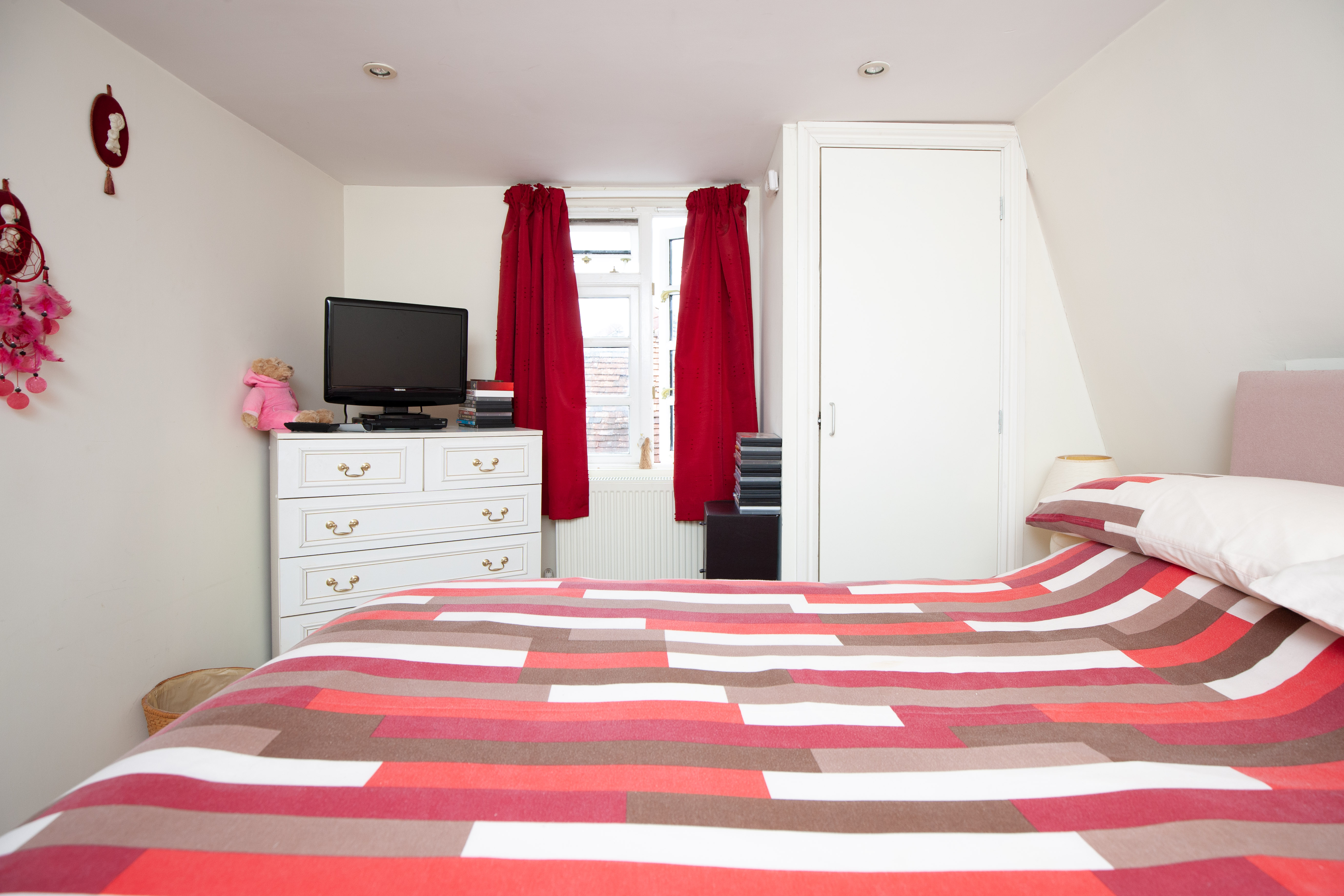 11b Market Place, Warminster, Wiltshire, BA12 9AY