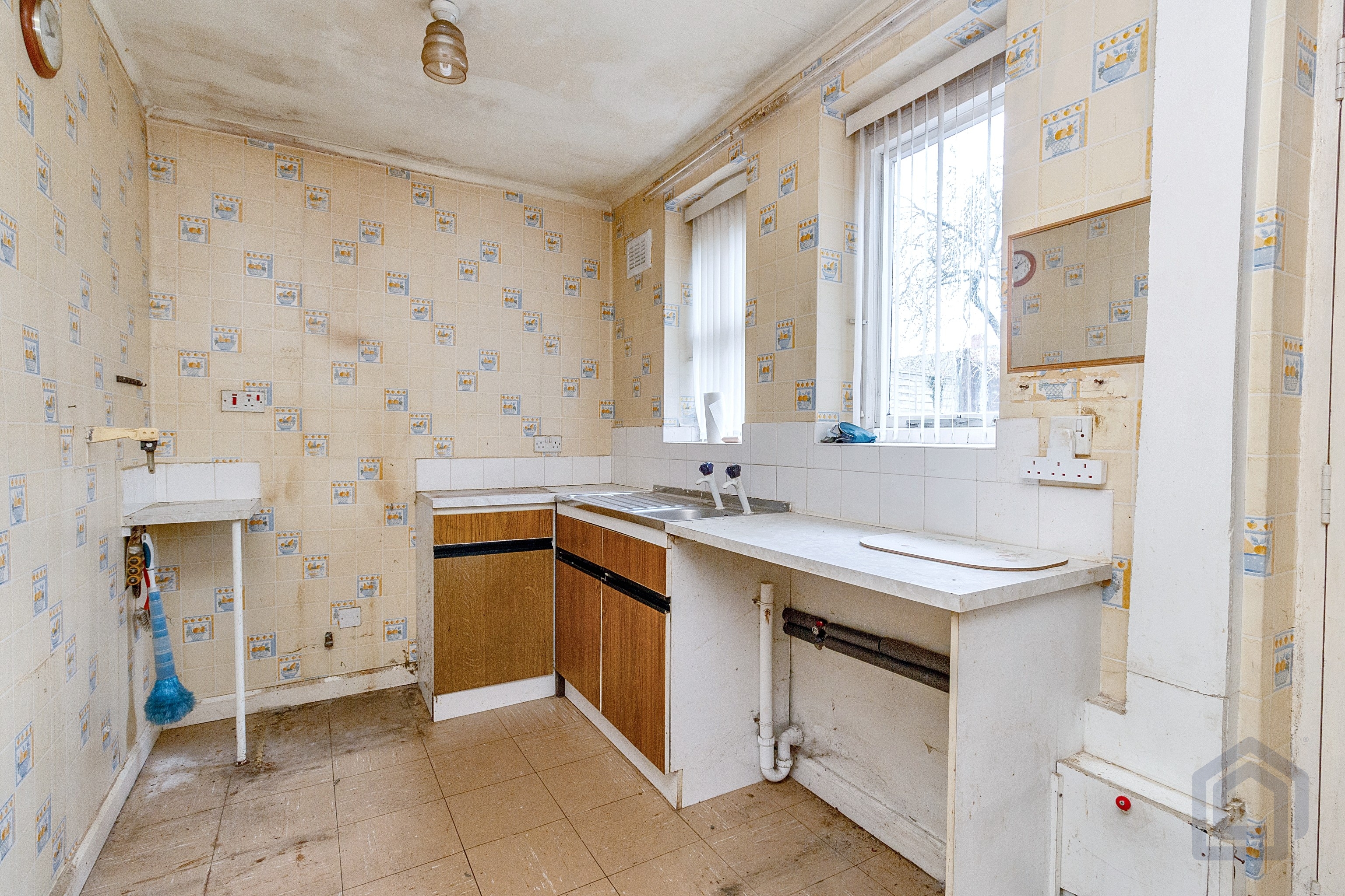 Myatt Avenue, Wolverhampton, West Midlands, WV2 2ED