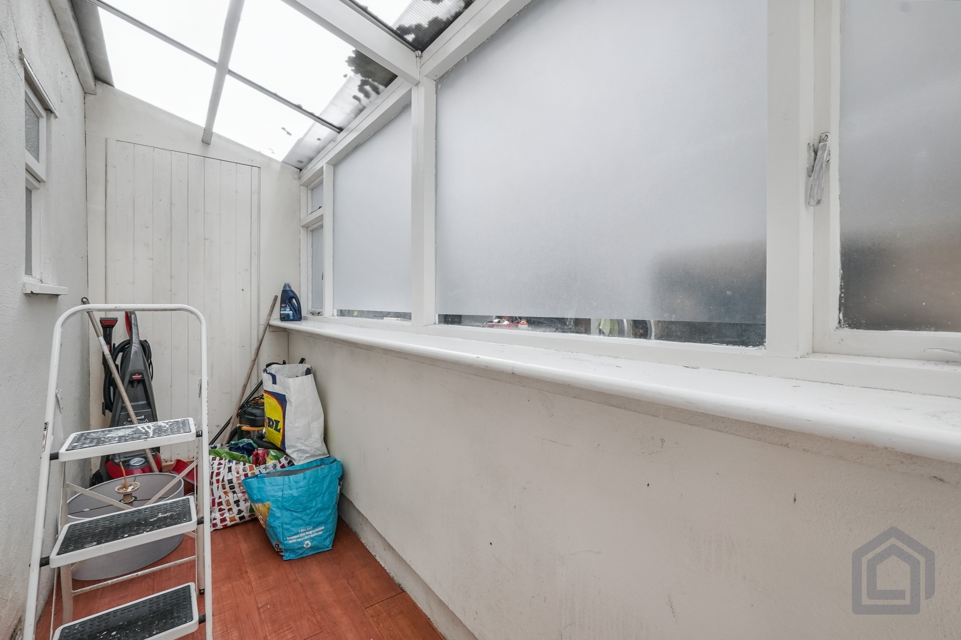 Flat 1, 135 Folkestone Road, Dover, Kent, CT17 9SG