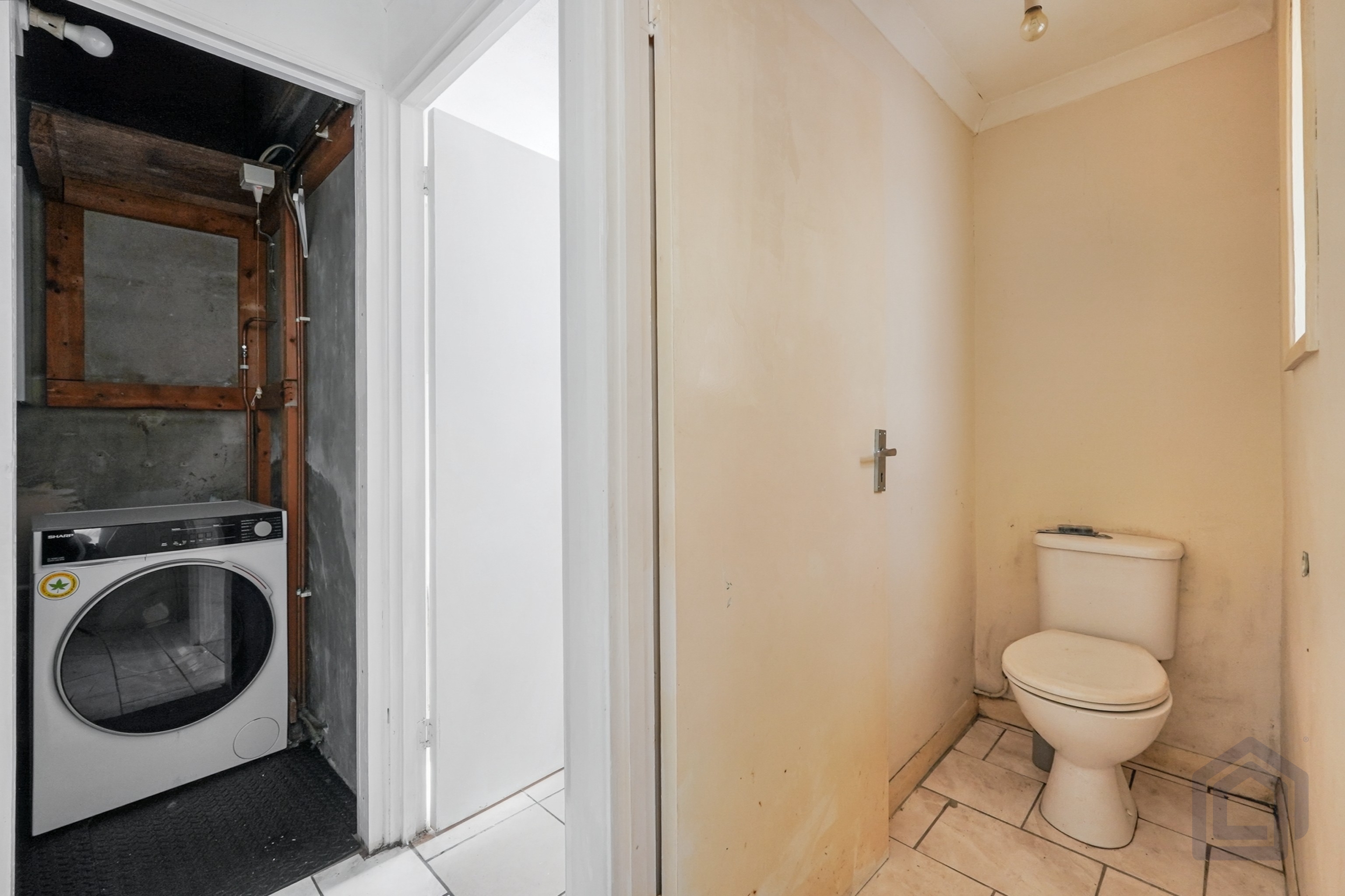 Flat 1, 135 Folkestone Road, Dover, Kent, CT17 9SG