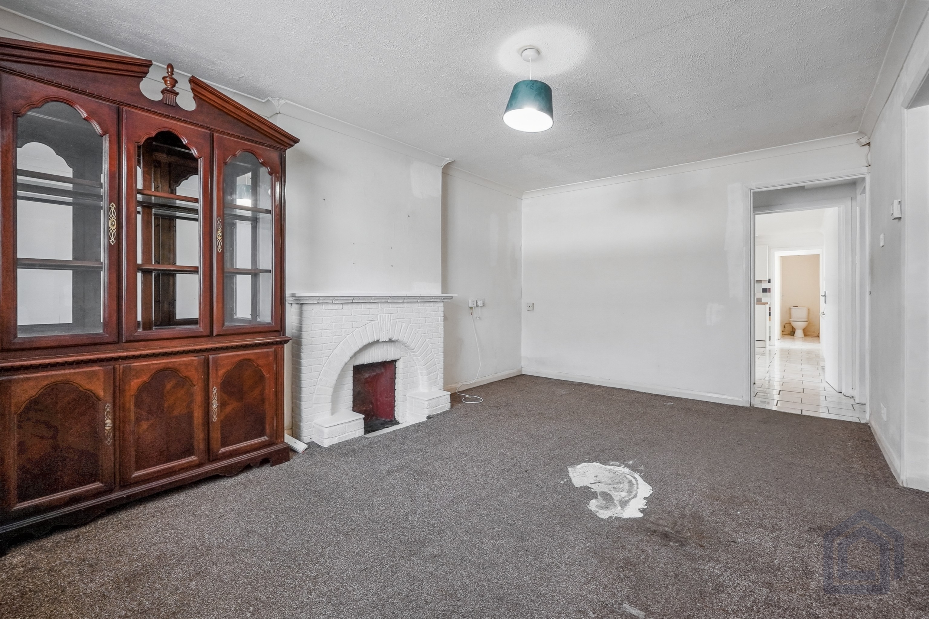 Flat 1, 135 Folkestone Road, Dover, Kent, CT17 9SG