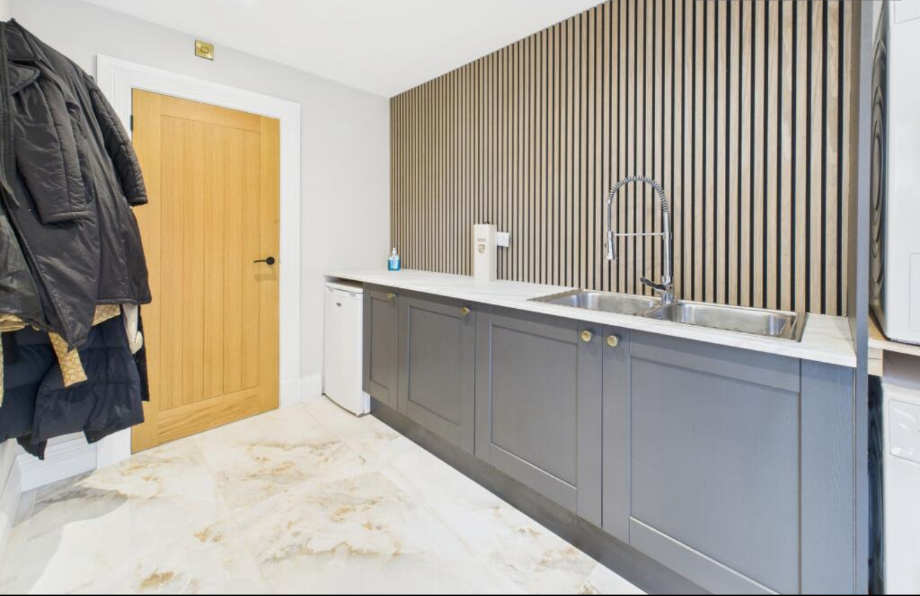 Englestede Close, Birmingham, Handsworth Wood, B20 1BJ