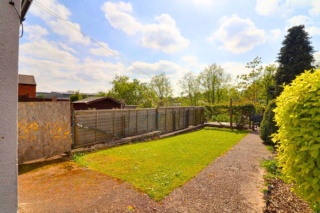 Stone Road, Stafford, Staffordshire, ST16 2RB