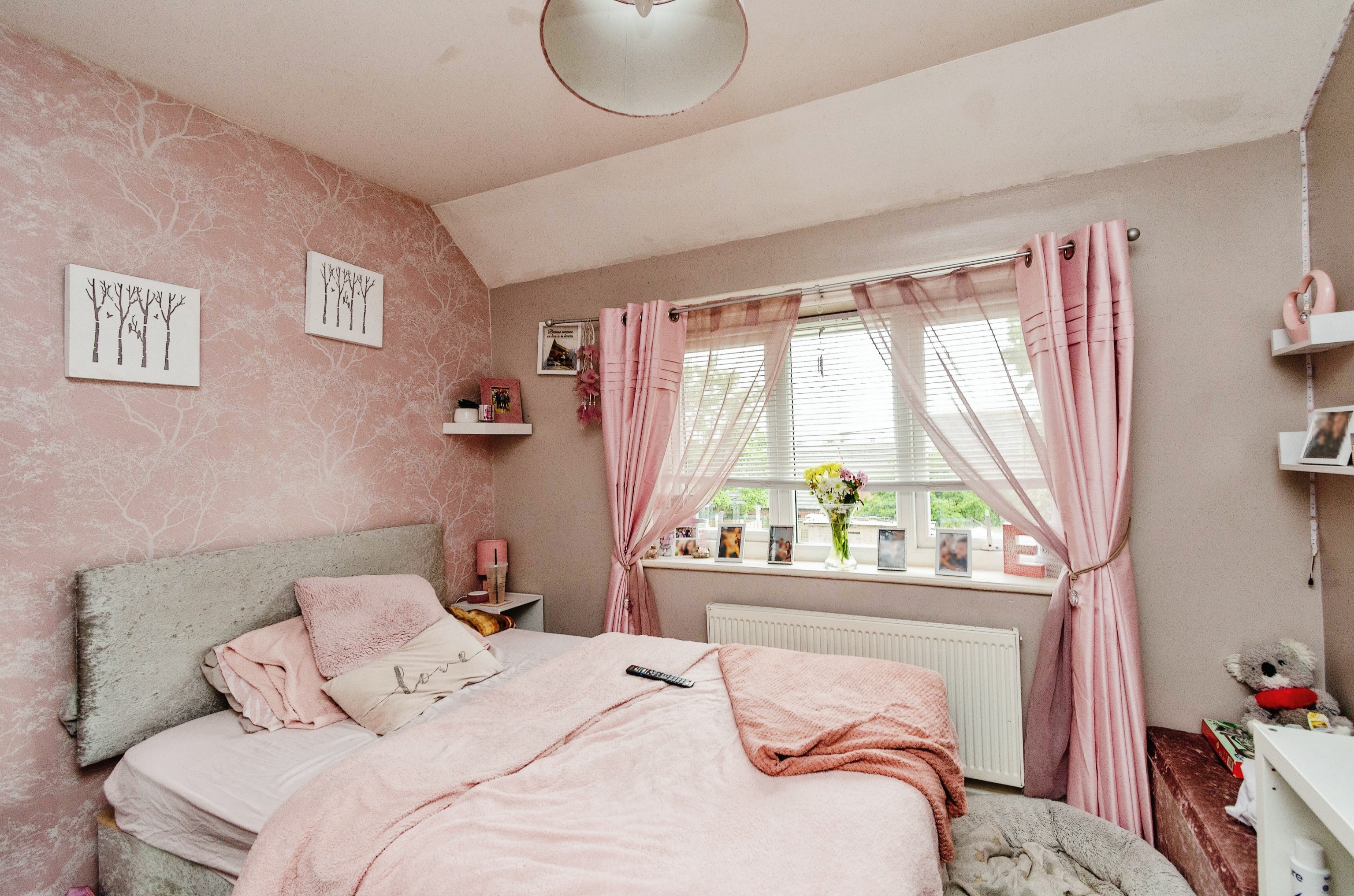 Cadle Road, Wolverhampton, West Midlands, WV10 9SJ