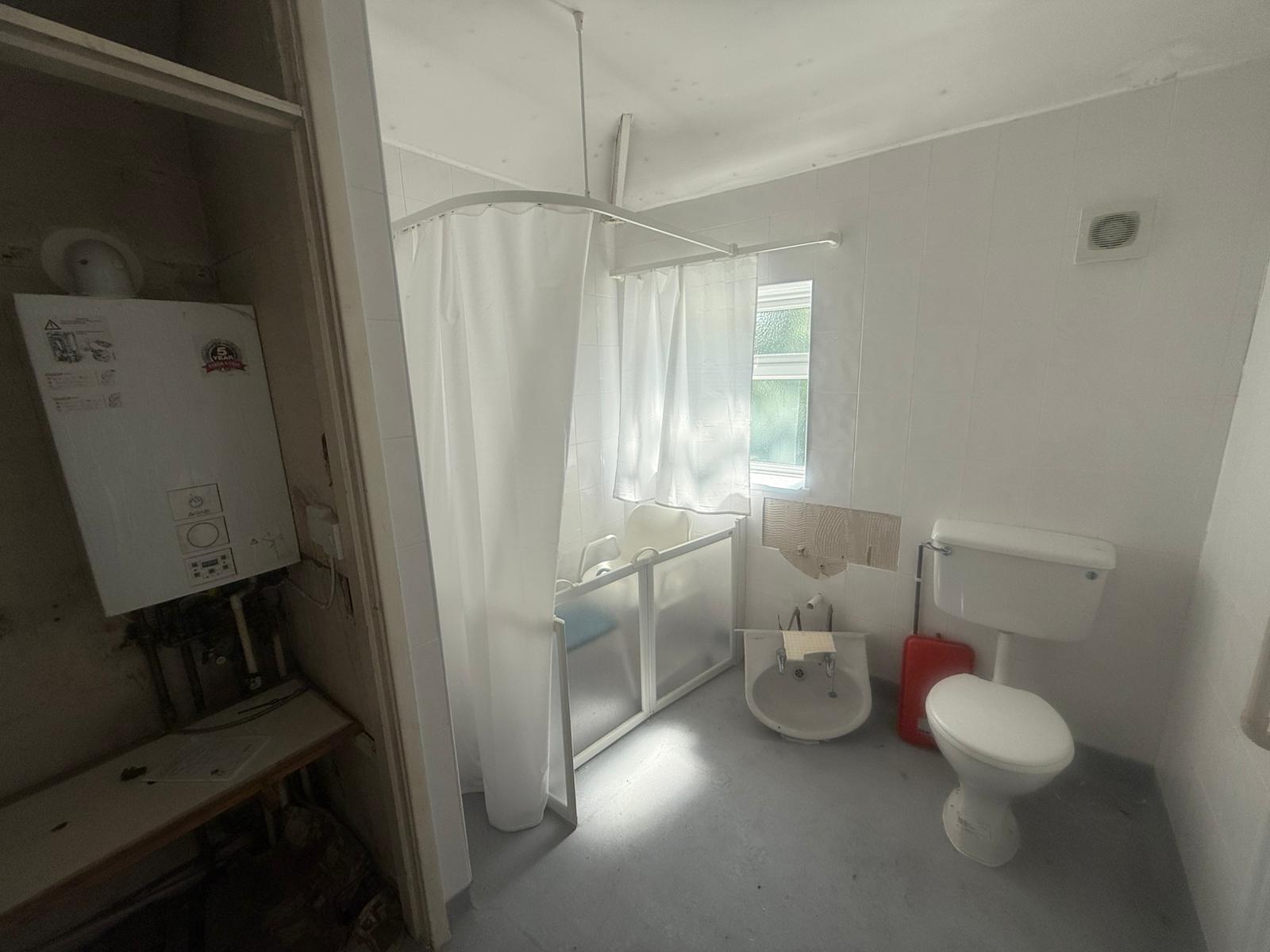 Wingfoot Avenue, Wolverhampton, West Midlands, WV10 9HW