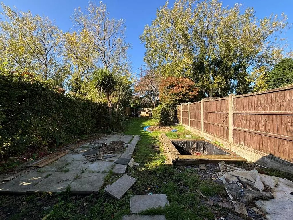 Bentley Mill Lane, Walsall, West Midlands, WS2 0BT