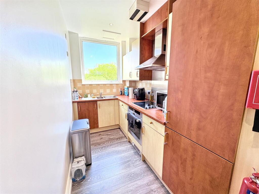 15 Yew Tree Road, Birmingham, B13 8NQ