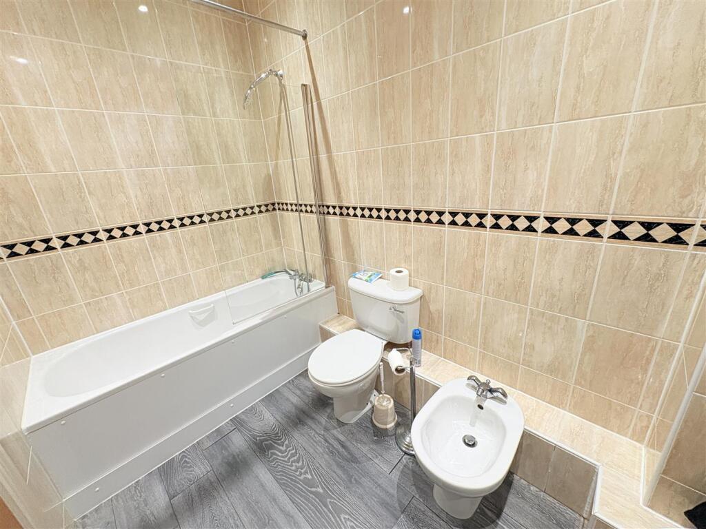 15 Yew Tree Road, Birmingham, B13 8NQ