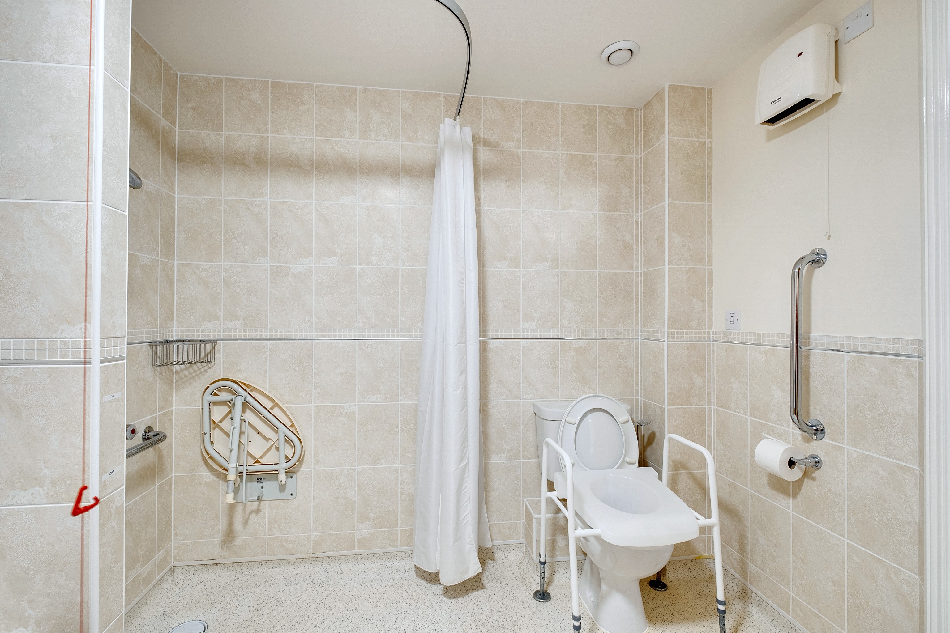 Farringford Court, 1 Avenue Road, Lymington, Hampshire, SO41 9PA