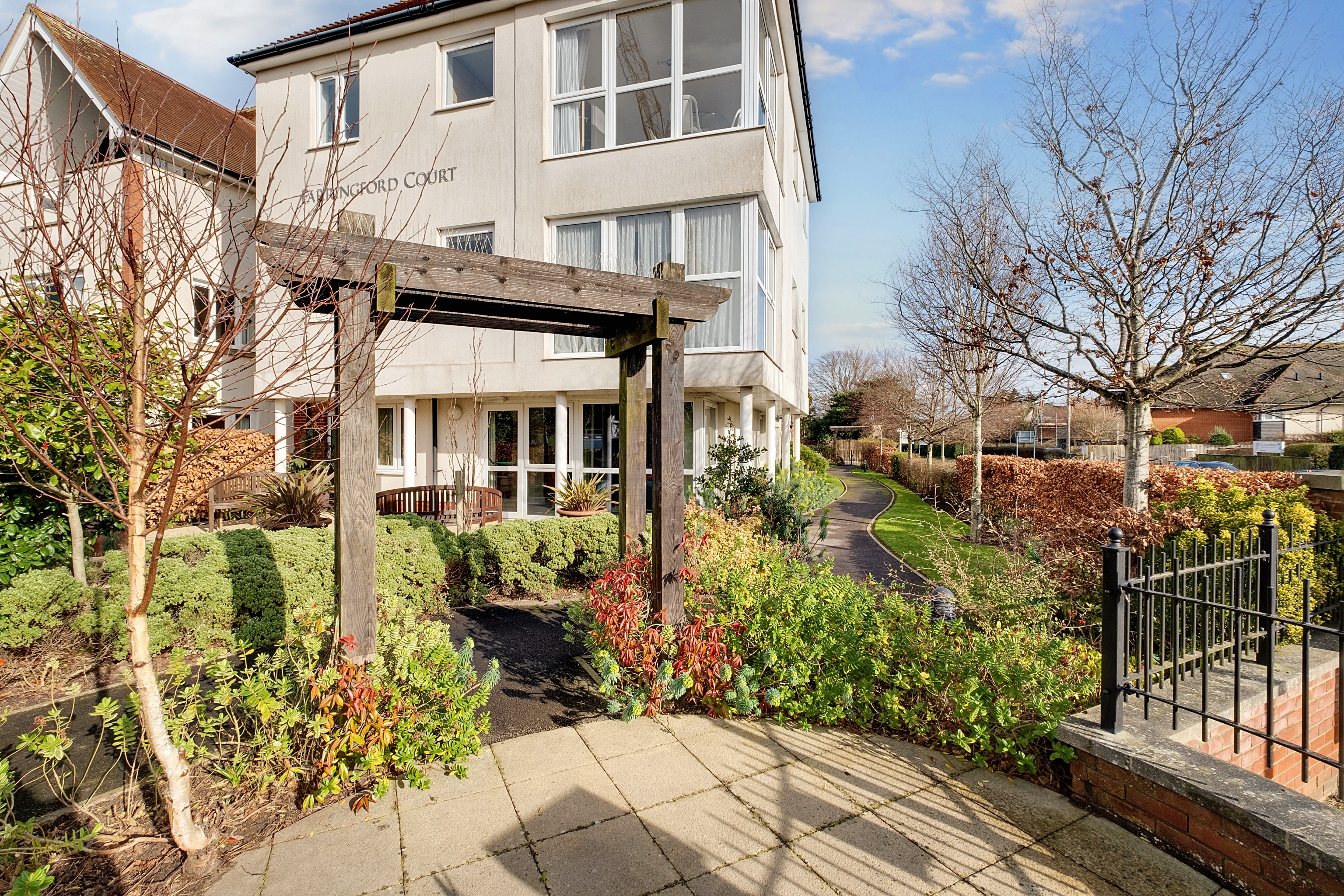 Farringford Court, 1 Avenue Road, Lymington, Hampshire, SO41 9PA