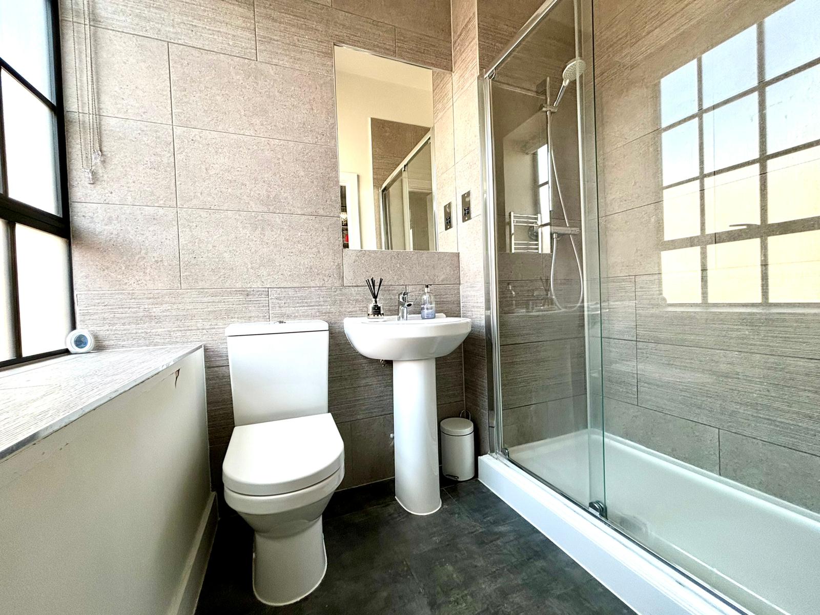 Apartment 21, The Million Pen Building, 3- 4 Legge Lane, Birmingham, Jewellery Quarter, B1 3LD