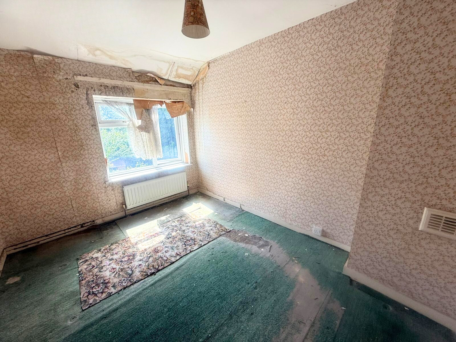 Wingfoot Avenue, Wolverhampton, West Midlands, WV10 9HW