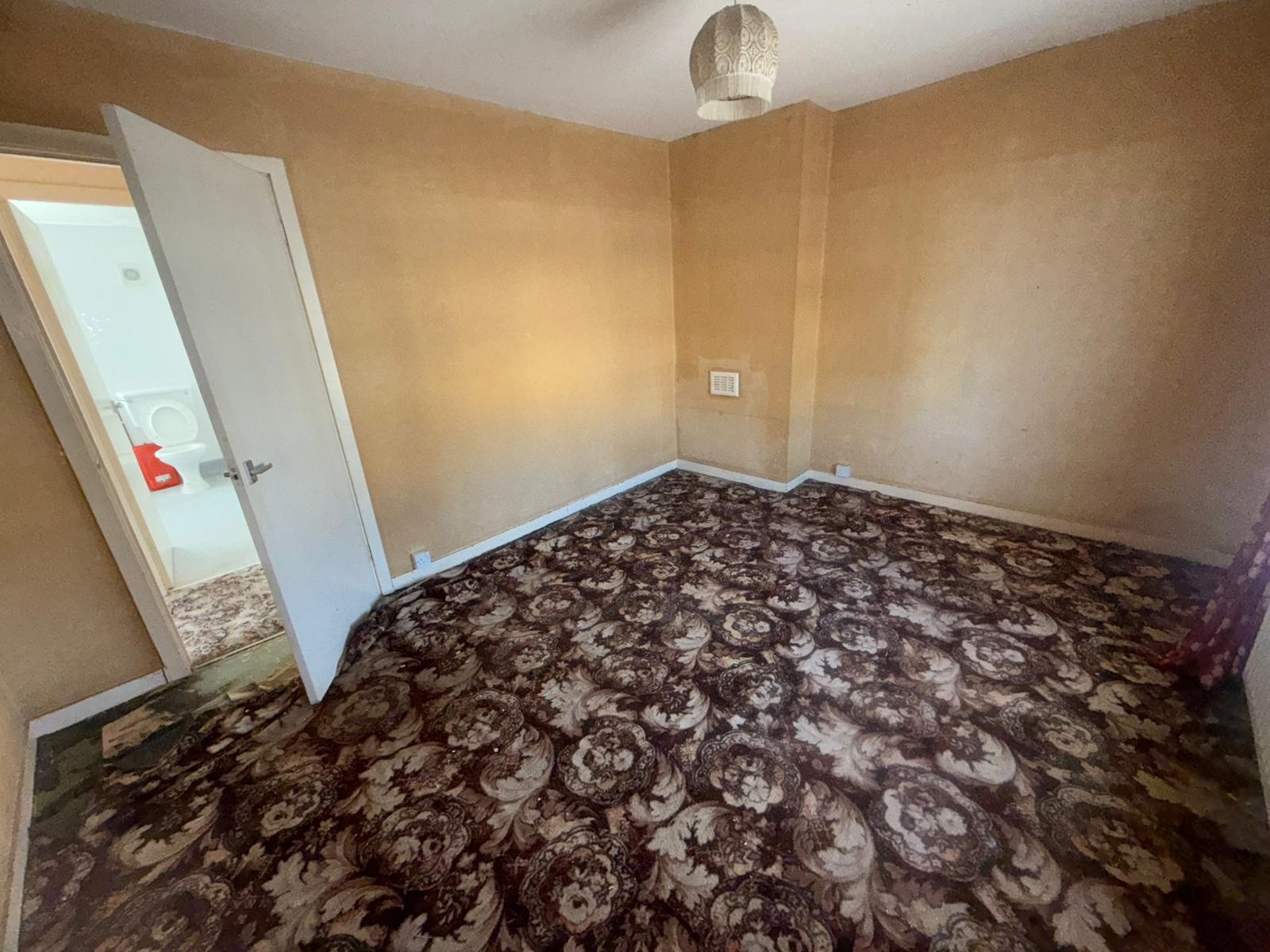 Wingfoot Avenue, Wolverhampton, West Midlands, WV10 9HW