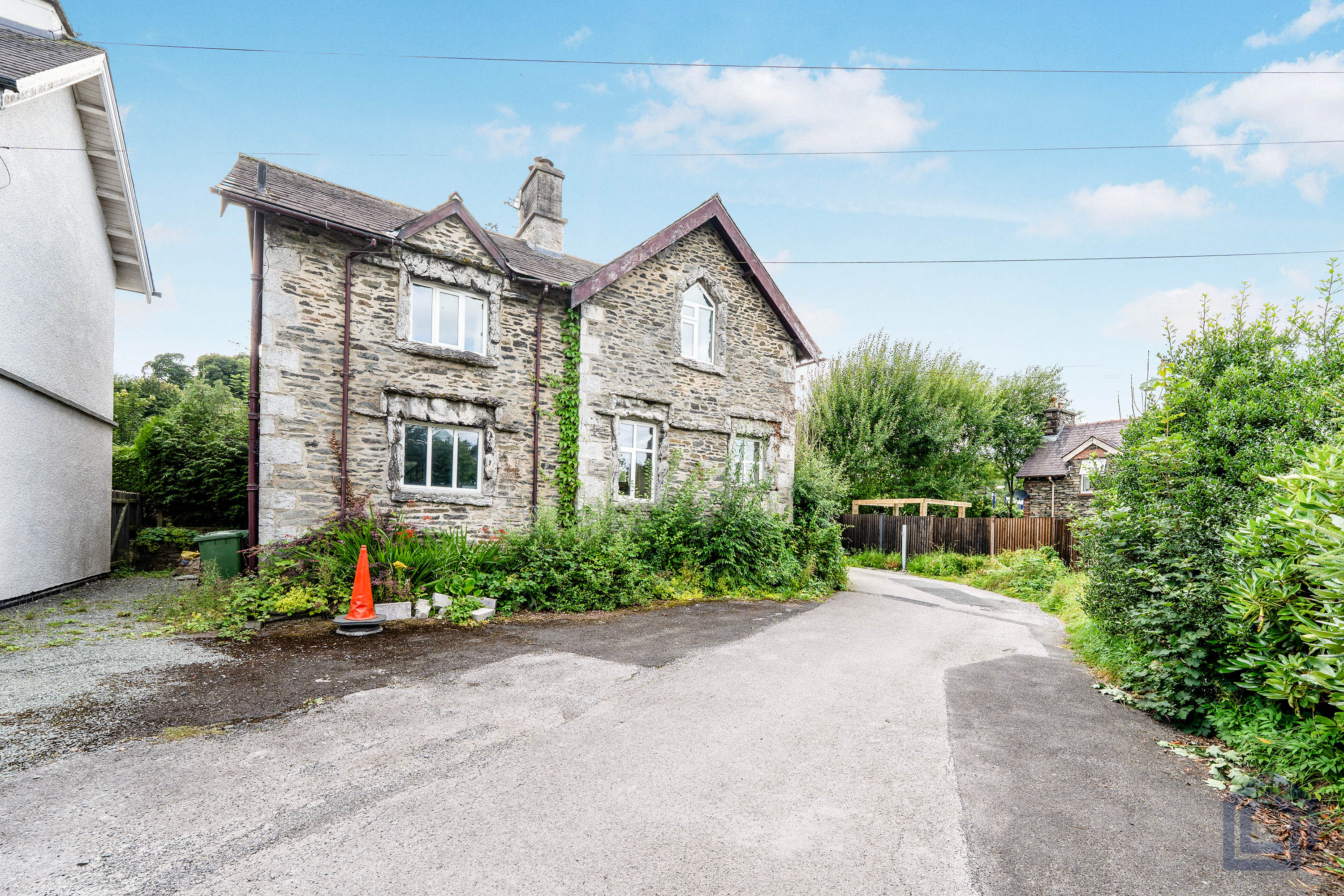 Burneside, Kendal, South Lakeland, LA9 6QZ